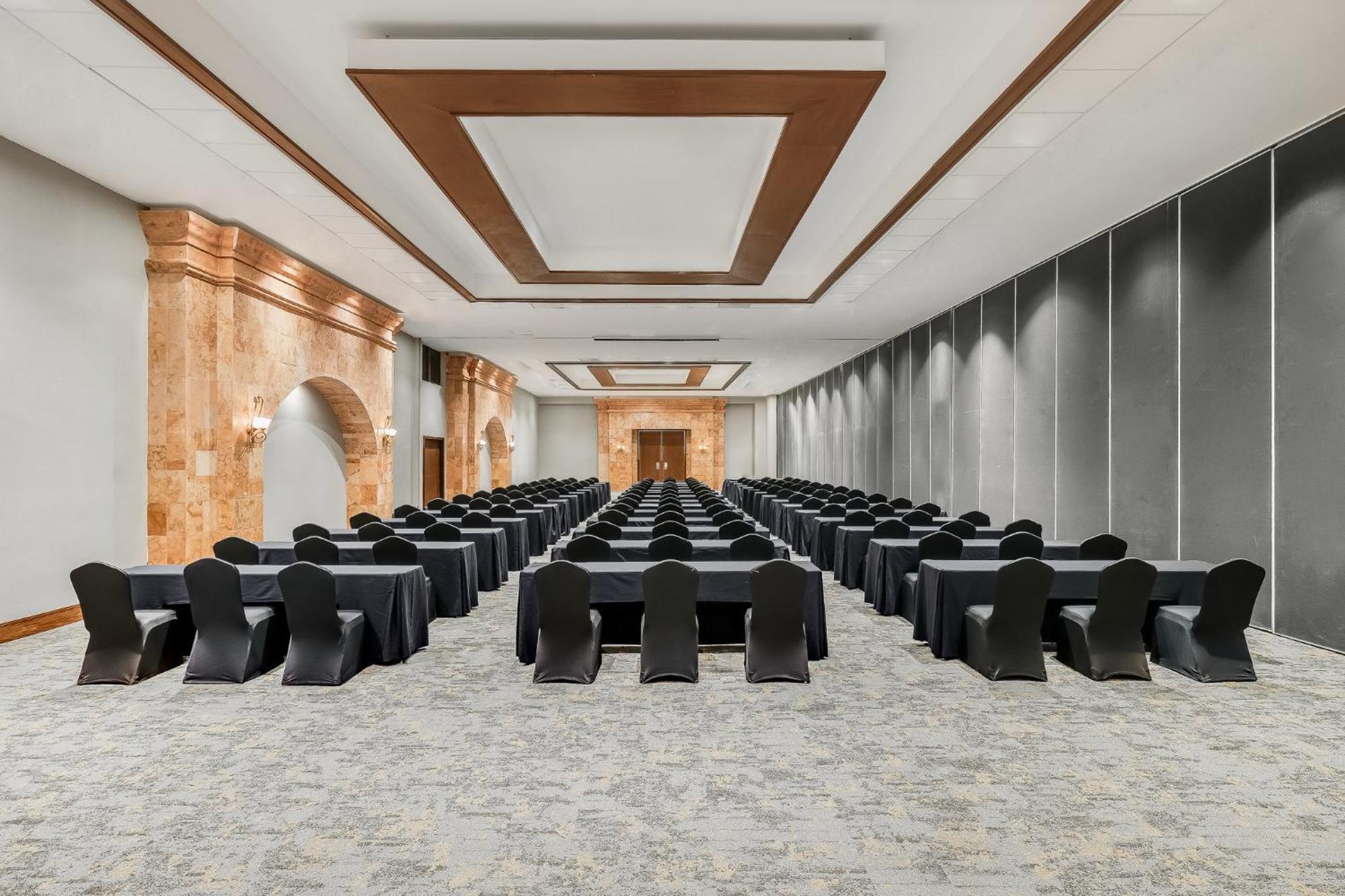 Fiesta Americana Condesa Cancun Luaran gambar The ballroom